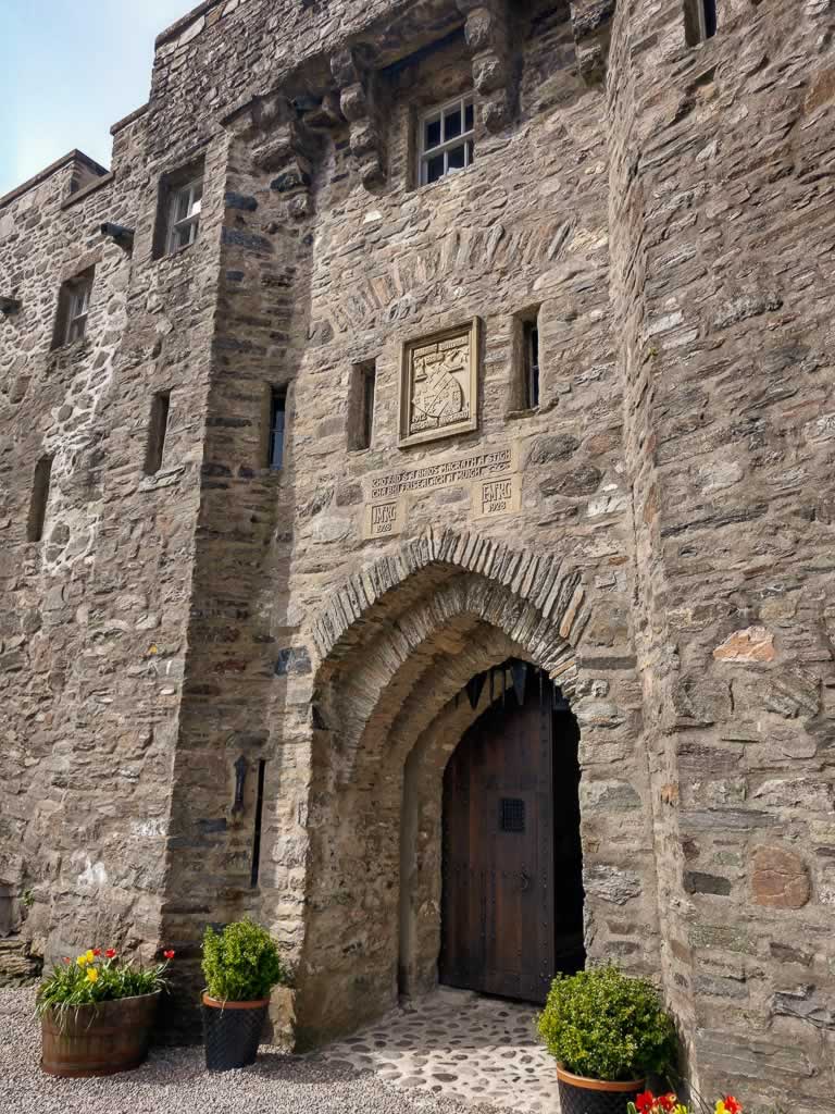 eilean donan castle 02 entrance